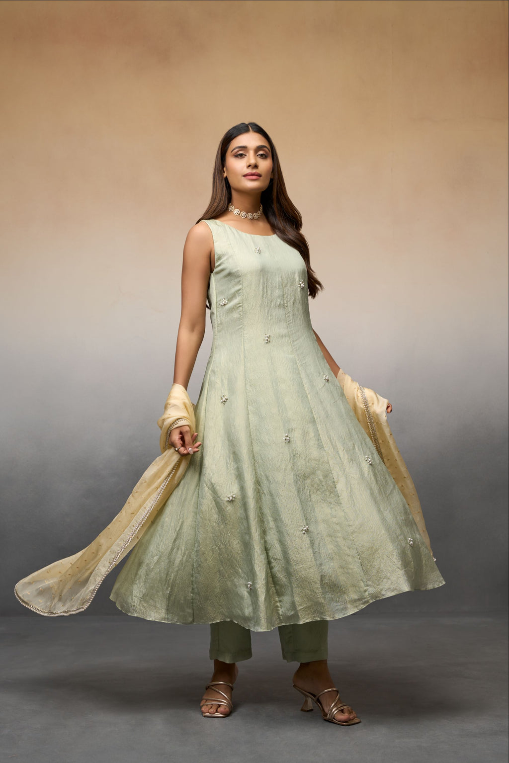 Isha anarkali set