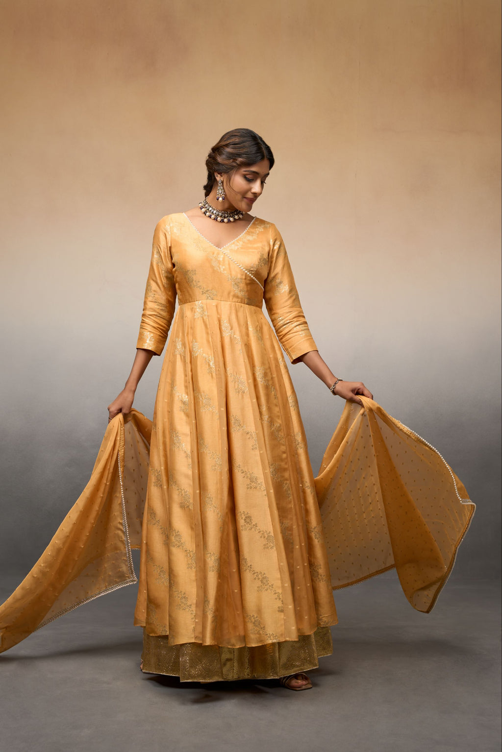 Naina anarkali set