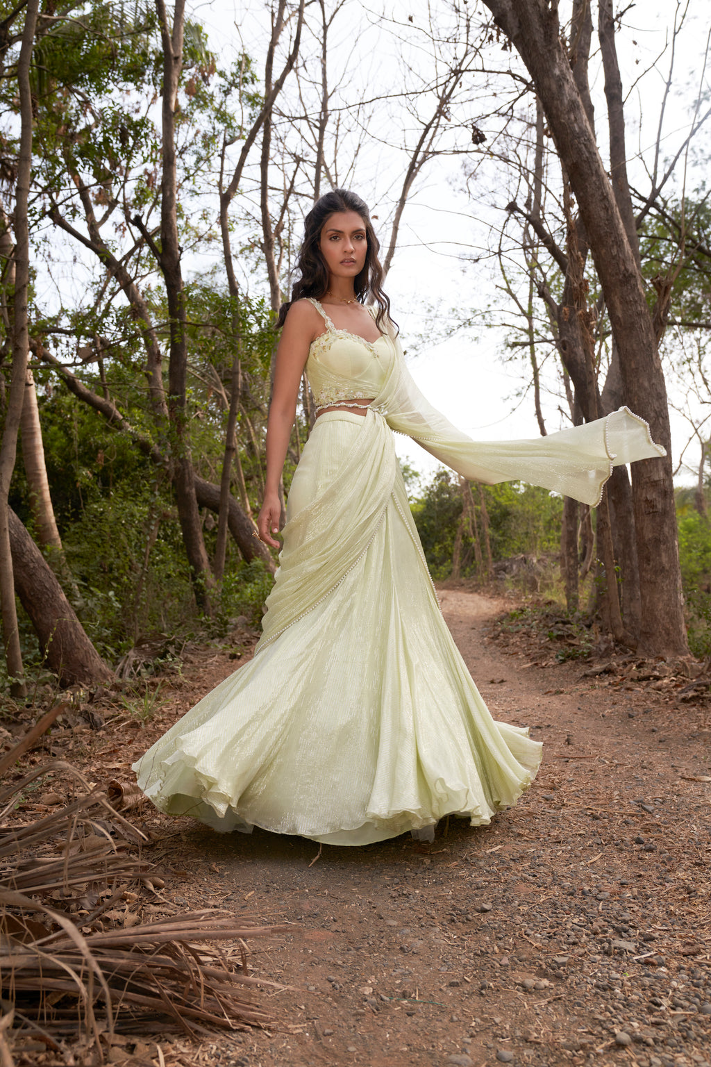 English Daisy Saree Set